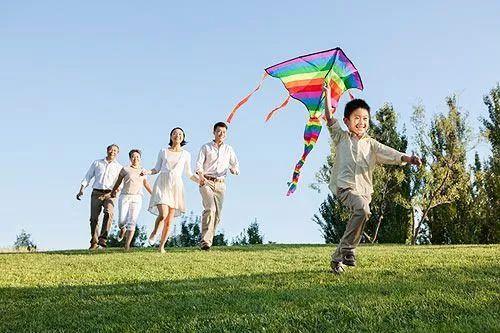 共同富裕是热门话题,构建和谐社会的经济蓝图