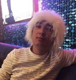 杀马特热门话题英语,Riding the Wave of the Hipster Trend: A Look into the Popularity of the 'Killing Horse' Fashion Phenomenon