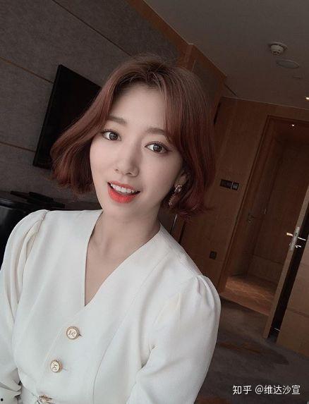演员明星网红推荐大全女,女生必备时尚单品大盘点
